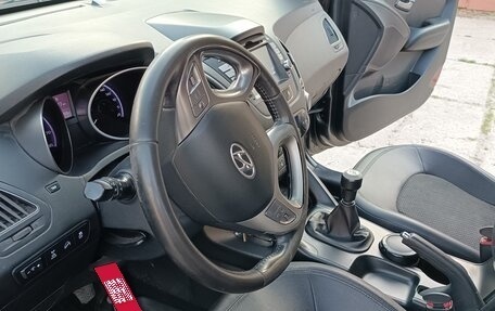 Hyundai ix35 I рестайлинг, 2011 год, 1 300 000 рублей, 11 фотография