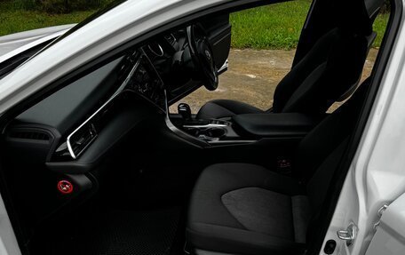 Toyota Camry, 2017 год, 2 650 000 рублей, 19 фотография