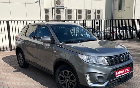Suzuki Vitara II рестайлинг, 2019 год, 1 985 000 рублей, 3 фотография