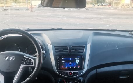 Hyundai Solaris II рестайлинг, 2016 год, 490 000 рублей, 17 фотография