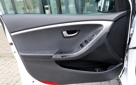 Hyundai i30 II рестайлинг, 2015 год, 1 300 000 рублей, 8 фотография