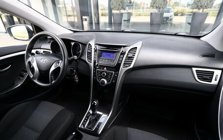 Hyundai i30 II рестайлинг, 2015 год, 1 300 000 рублей, 16 фотография