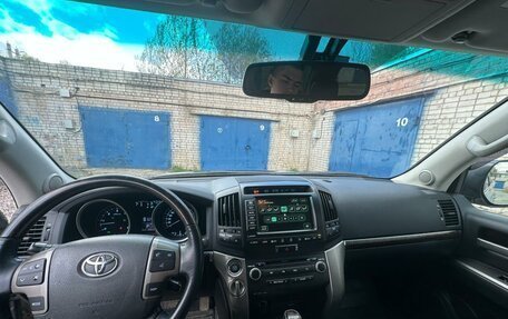 Toyota Land Cruiser 200, 2009 год, 3 100 000 рублей, 6 фотография