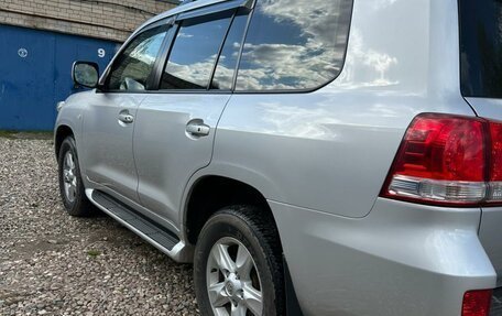 Toyota Land Cruiser 200, 2009 год, 3 100 000 рублей, 2 фотография