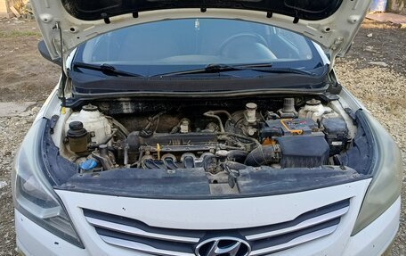 Hyundai Solaris II рестайлинг, 2014 год, 680 000 рублей, 2 фотография