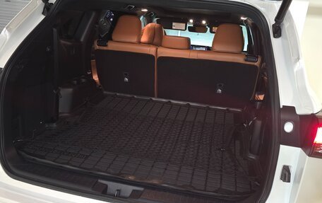 Toyota Highlander, 2021 год, 5 900 000 рублей, 14 фотография