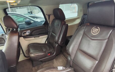 Cadillac Escalade III, 2011 год, 2 300 000 рублей, 2 фотография