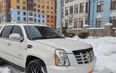 Cadillac Escalade III, 2011 год, 2 300 000 рублей, 21 фотография