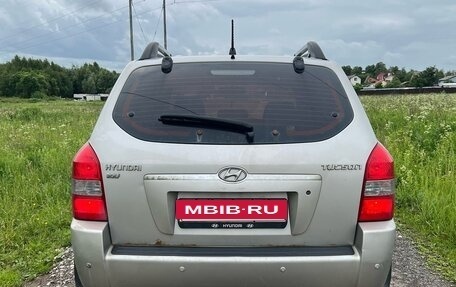 Hyundai Tucson III, 2006 год, 590 000 рублей, 2 фотография
