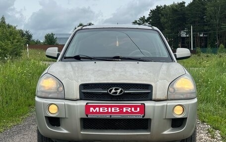 Hyundai Tucson III, 2006 год, 590 000 рублей, 3 фотография