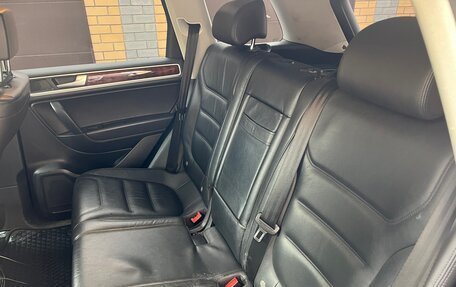Volkswagen Touareg III, 2013 год, 2 400 000 рублей, 13 фотография