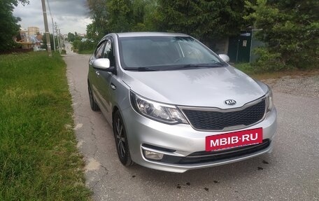 KIA Rio III рестайлинг, 2016 год, 1 240 000 рублей, 2 фотография