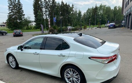 Toyota Camry, 2018 год, 3 000 000 рублей, 3 фотография
