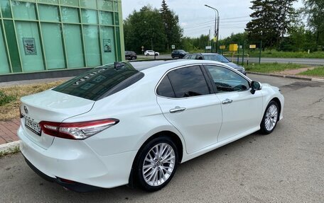 Toyota Camry, 2018 год, 3 000 000 рублей, 6 фотография