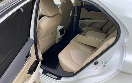 Toyota Camry, 2018 год, 3 000 000 рублей, 8 фотография