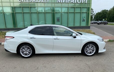 Toyota Camry, 2018 год, 3 000 000 рублей, 9 фотография