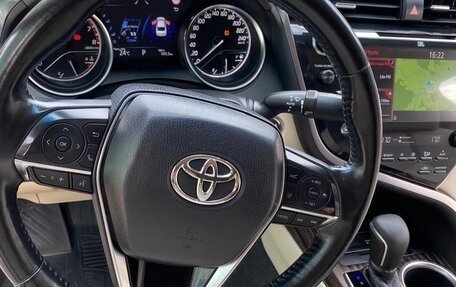 Toyota Camry, 2018 год, 3 000 000 рублей, 13 фотография