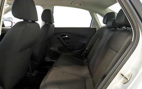 Volkswagen Polo VI (EU Market), 2011 год, 850 000 рублей, 12 фотография