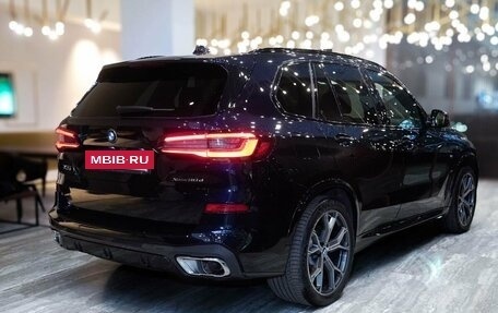 BMW X5, 2021 год, 9 080 000 рублей, 2 фотография