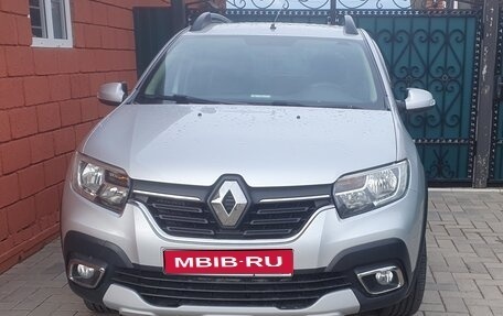 Renault Sandero II рестайлинг, 2019 год, 1 070 000 рублей, 1 фотография