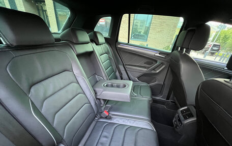 Volkswagen Tiguan II, 2020 год, 4 200 000 рублей, 16 фотография
