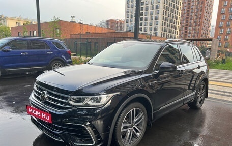 Volkswagen Tiguan II, 2020 год, 4 200 000 рублей, 4 фотография