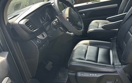 Peugeot Traveller I, 2019 год, 2 550 000 рублей, 9 фотография