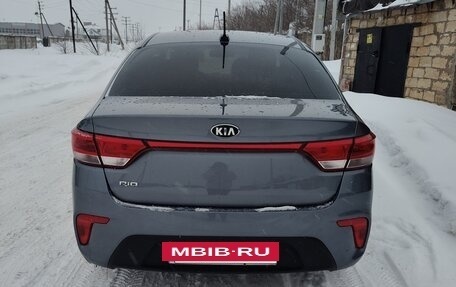 KIA Rio IV, 2018 год, 1 500 000 рублей, 2 фотография