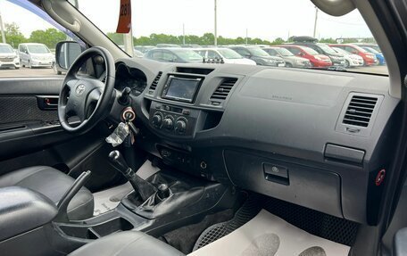 Toyota Hilux VII, 2014 год, 3 599 000 рублей, 12 фотография