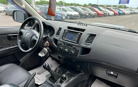 Toyota Hilux VII, 2014 год, 3 599 000 рублей, 13 фотография