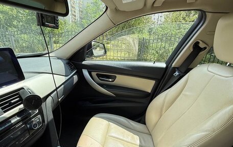 BMW 3 серия, 2015 год, 2 000 000 рублей, 8 фотография