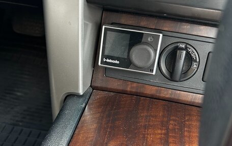 Toyota Land Cruiser Prado 150 рестайлинг 2, 2013 год, 3 000 000 рублей, 10 фотография