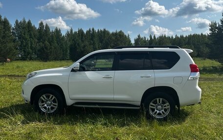 Toyota Land Cruiser Prado 150 рестайлинг 2, 2013 год, 3 000 000 рублей, 3 фотография