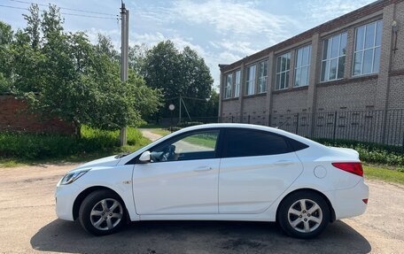 Hyundai Solaris II рестайлинг, 2013 год, 850 000 рублей, 4 фотография