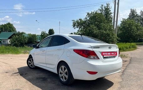 Hyundai Solaris II рестайлинг, 2013 год, 850 000 рублей, 5 фотография