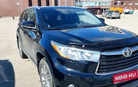 Toyota Highlander III, 2014 год, 2 800 000 рублей, 4 фотография