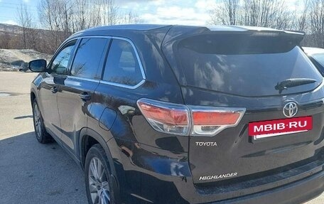 Toyota Highlander III, 2014 год, 2 800 000 рублей, 5 фотография