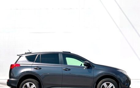 Toyota RAV4, 2014 год, 1 795 600 рублей, 11 фотография