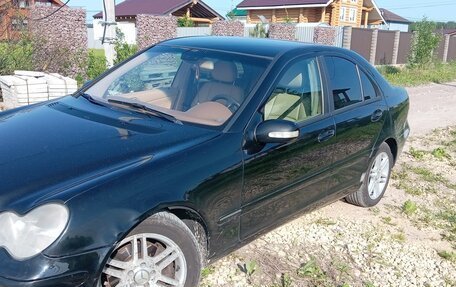 Mercedes-Benz C-Класс, 2002 год, 630 000 рублей, 3 фотография