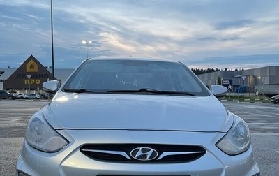 Hyundai Solaris II рестайлинг, 2012 год, 650 000 рублей, 1 фотография