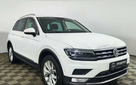 Volkswagen Tiguan II, 2017 год, 2 520 000 рублей, 3 фотография