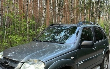 Chevrolet Niva I рестайлинг, 2011 год, 520 000 рублей, 16 фотография