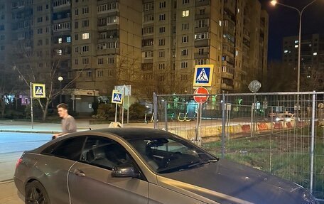 Mercedes-Benz E-Класс, 2011 год, 1 350 000 рублей, 8 фотография
