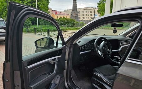 Volkswagen Touareg III, 2019 год, 5 850 000 рублей, 5 фотография