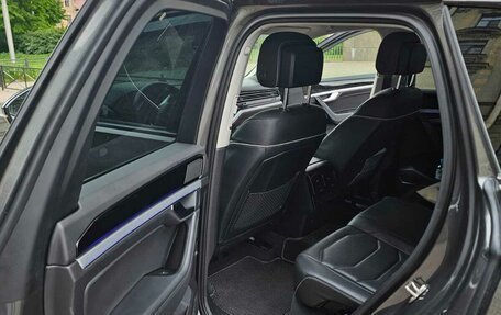 Volkswagen Touareg III, 2019 год, 5 850 000 рублей, 7 фотография
