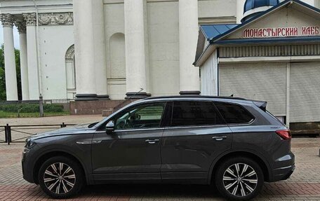 Volkswagen Touareg III, 2019 год, 5 850 000 рублей, 14 фотография