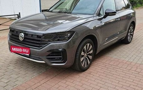 Volkswagen Touareg III, 2019 год, 5 850 000 рублей, 11 фотография