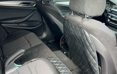 BMW 5 серия, 2018 год, 2 600 000 рублей, 11 фотография