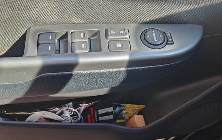 KIA Rio III рестайлинг, 2013 год, 750 000 рублей, 10 фотография