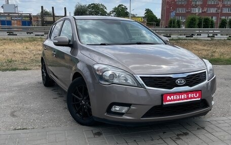 KIA cee'd I рестайлинг, 2011 год, 799 000 рублей, 1 фотография